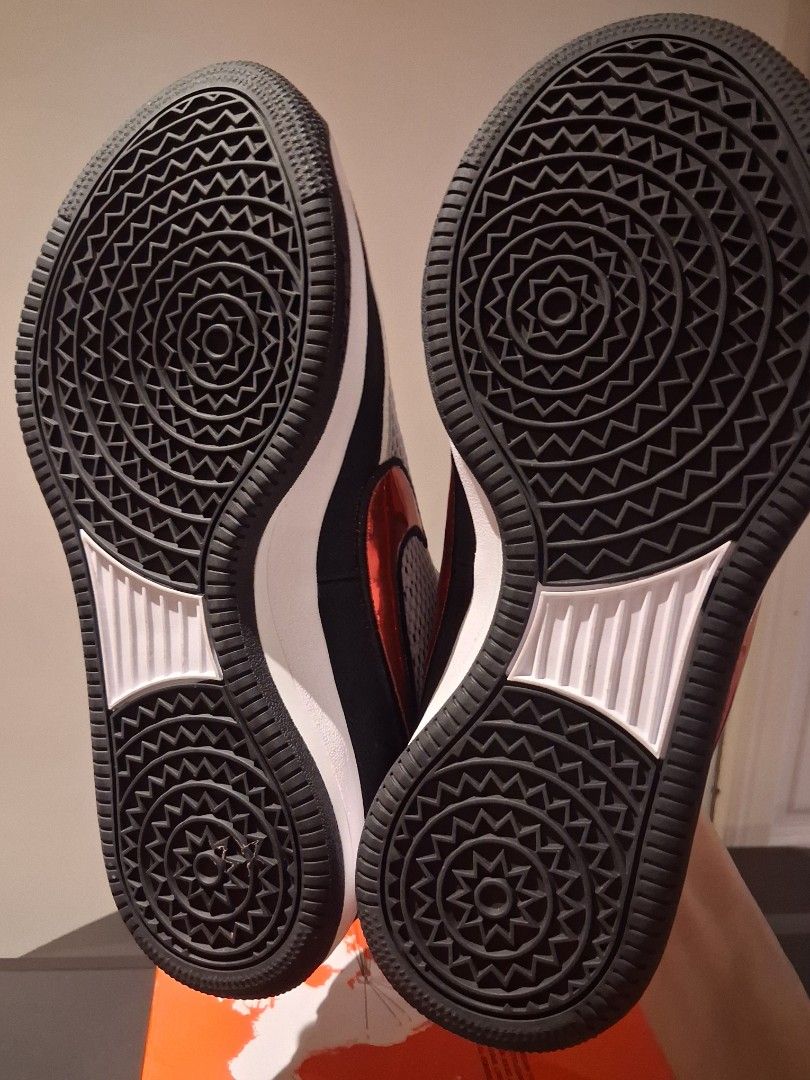 Nike Book 2 Spiridon (Category: Sneakers) located in Makati City. Submitted by karamazob006 (Listing ID 1468163438, Image 3). Description: For sale Nike Book 2 sz9 fitted multiple times only 5.5k.