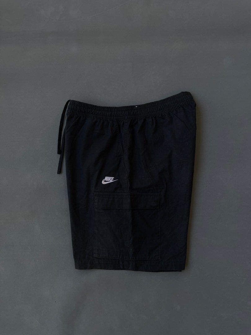 Nike Cargo Short (Category: Activewear) located in Malasiqui. Submitted by blank_wave (Listing ID 1468216664, Image 1). Description: 32-42 Waist | 21 Length | 14 Hem | 16 Thigh no issue excellent condition 10/10 color rate.