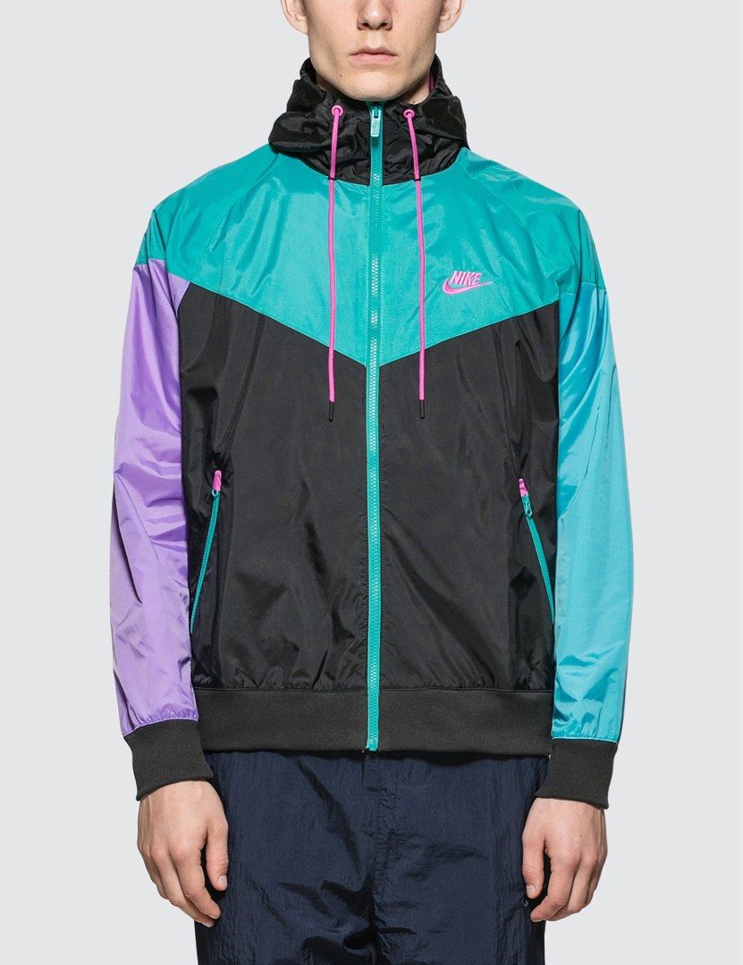 Nike Colorblock Zip Up Jacket (Category: Activewear) located in Cabuyao City. Submitted by chukz_x (Listing ID 1468251479, Image 1). Description: Nike Colorblock Zip Up Jacket Size : Medium Dimes : 24W 26L Condition : New Issue : none Price : 2,500 📍READY TO WEAR 📍Cabuyao Laguna.