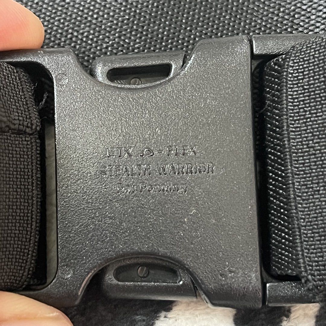 Nike cream belt bag (Category: Belt bags, Clutches and Pouches) located in Manila. Submitted by royaldripmanila (Listing ID 1468240876, Image 3). Description: Sign of usage W18 L9.5.