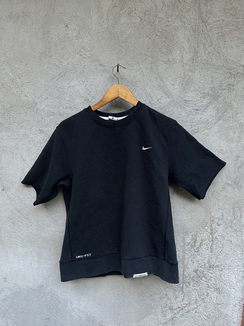 Nike dri fit alumni type (Category: Activewear) located in Polangui. Submitted by thruftgineer (Listing ID 1468228254, Image 1). Description: .