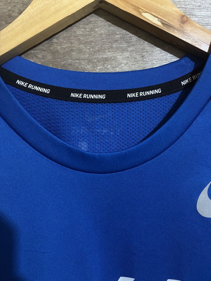 Nike Drifit (Category: Tshirts & Polo Shirts ) located in Allen. Submitted by james100403 (Listing ID 1468121202, Image 2). Description: No issue.