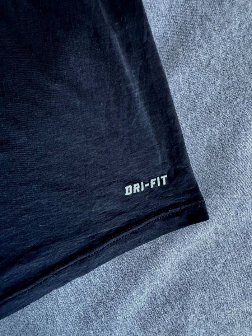 Nike Drifit cool breeze M (Category: Longsleeves) located in Llanera. Submitted by expresclothing (Listing ID 1468196995, Image 3). Description: .