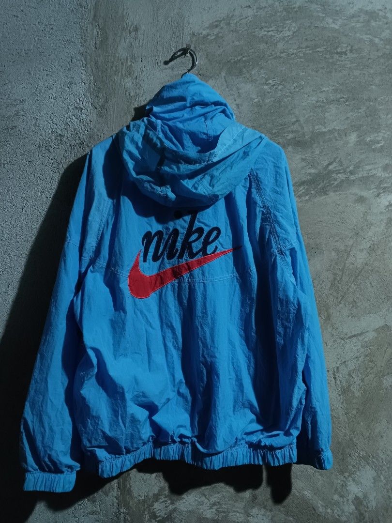 Nike JDI Woven Windbreaker (Category: Coats, Jackets and Outerwear) located in Malaybalay. Submitted by job_curated (Listing ID 1468280366, Image 2). Description: .