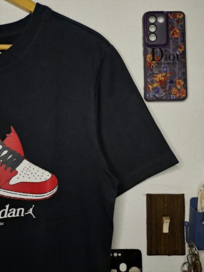 Nike Jordan "First in Flight" (Category: Tshirts & Polo Shirts ) located in Manila. Submitted by yaseen__73 (Listing ID 1468133170, Image 2). Description: Nike Jordan "First in Flight" Large on Tag Width '20 Length '28½ Color Rate : 9.9/10 Flawless / No Issue Nearly New Condition Pre - OWNED 850.00 or Best Offer Courier : J&T Lalamove MOP : G C A S H B A N K T R A N S F E R Seller's Location : 📍K1, Brgy. Pansol, Q.C.