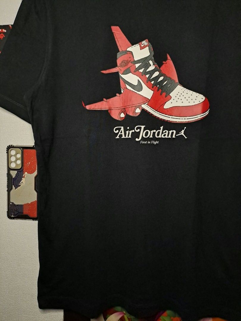 Nike Jordan "First in Flight" (Category: Tshirts & Polo Shirts ) located in Manila. Submitted by yaseen__73 (Listing ID 1468133170, Image 3). Description: Nike Jordan "First in Flight" Large on Tag Width '20 Length '28½ Color Rate : 9.9/10 Flawless / No Issue Nearly New Condition Pre - OWNED 850.00 or Best Offer Courier : J&T Lalamove MOP : G C A S H B A N K T R A N S F E R Seller's Location : 📍K1, Brgy. Pansol, Q.C.