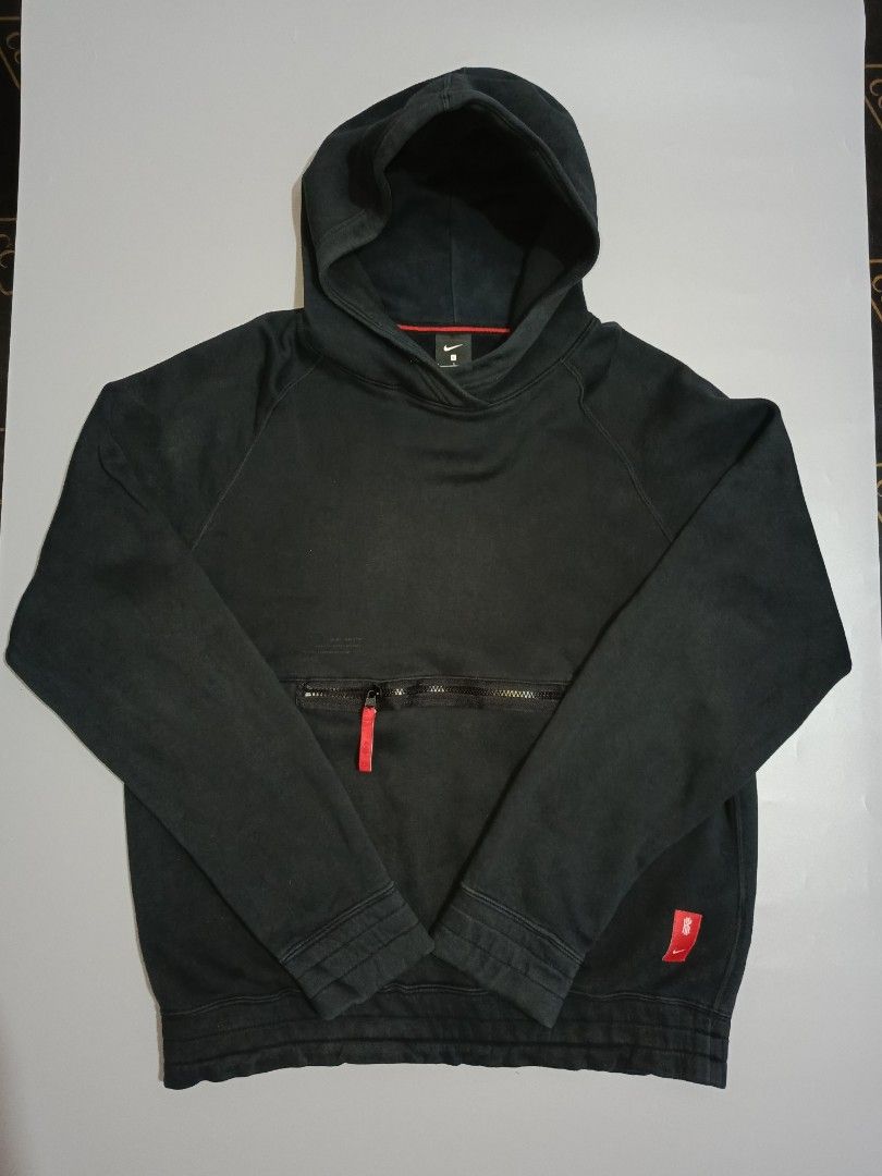 Nike Kyrie Hoodie (Category: Coats, Jackets and Outerwear) located in Pasig City. Submitted by lemuel29 (Listing ID 1468269510, Image 1). Description: Nike Kyrie Hoodie Size: Large MOD: Lalamove or J&T Pm for more info!.