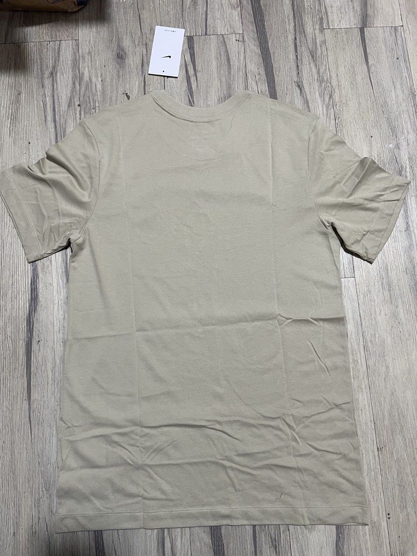 NIKE MENS TRAINING TEE S,M,L (Category: Activewear) located in Baguio. Submitted by kyrawang22 (Listing ID 1468074391, Image 2). Description: .