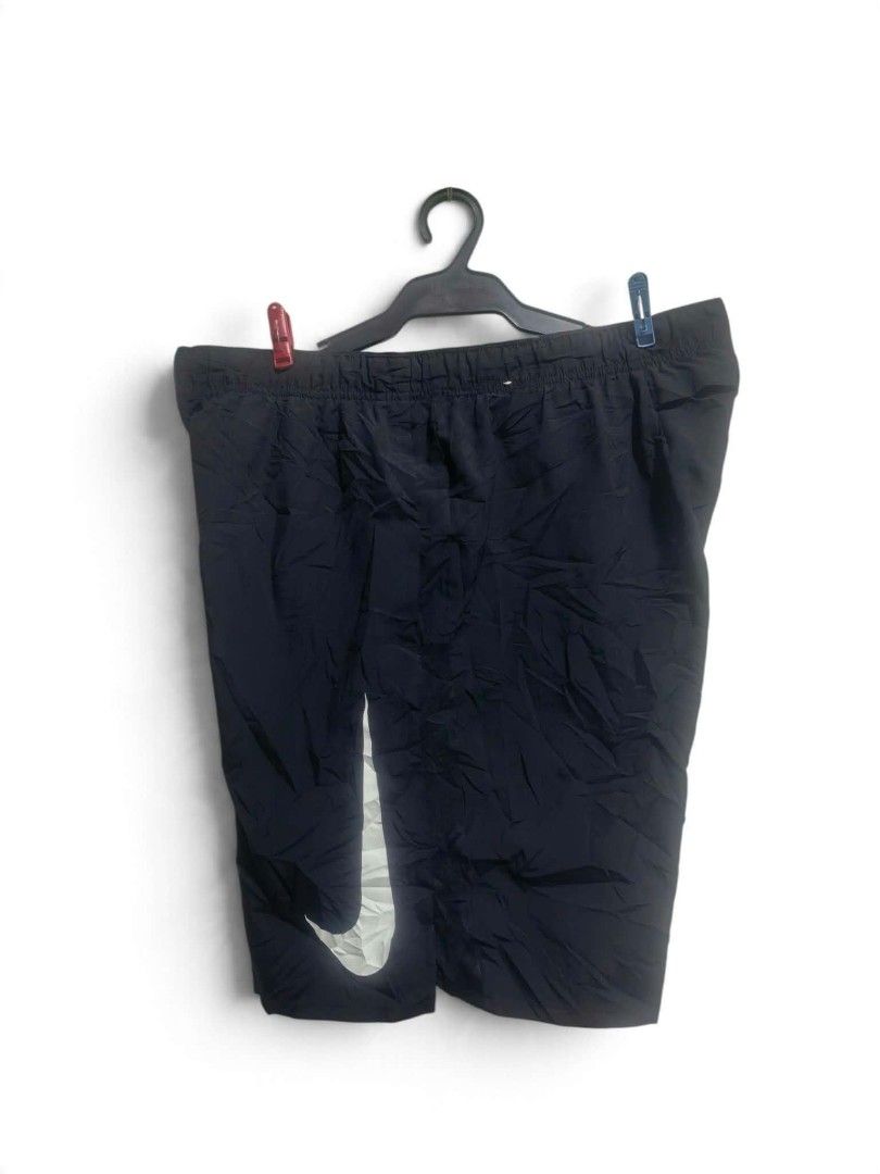 Nike nylon short (Category: Activewear) located in Vinzons. Submitted by kspabico07187 (Listing ID 1468214148, Image 1). Description: Excellent condition 10/10 cr No issue Waist-32-40 L-20.