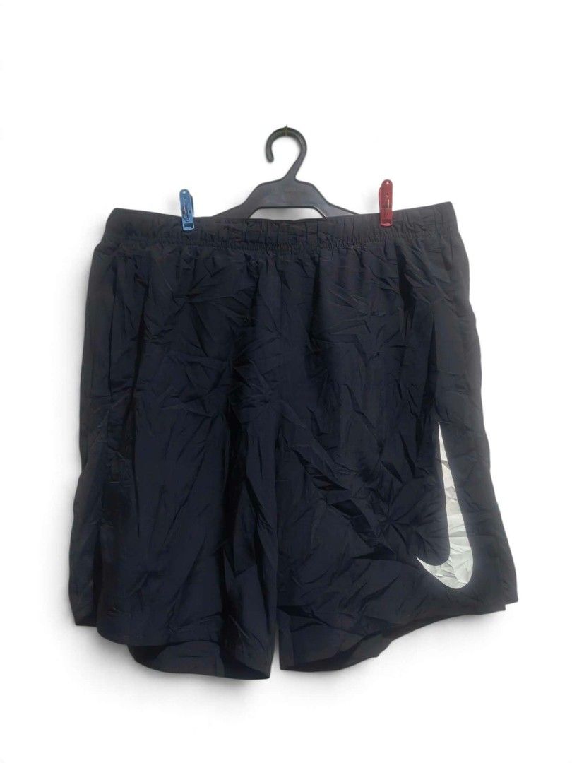 Nike nylon short (Category: Activewear) located in Vinzons. Submitted by kspabico07187 (Listing ID 1468214148, Image 2). Description: Excellent condition 10/10 cr No issue Waist-32-40 L-20.