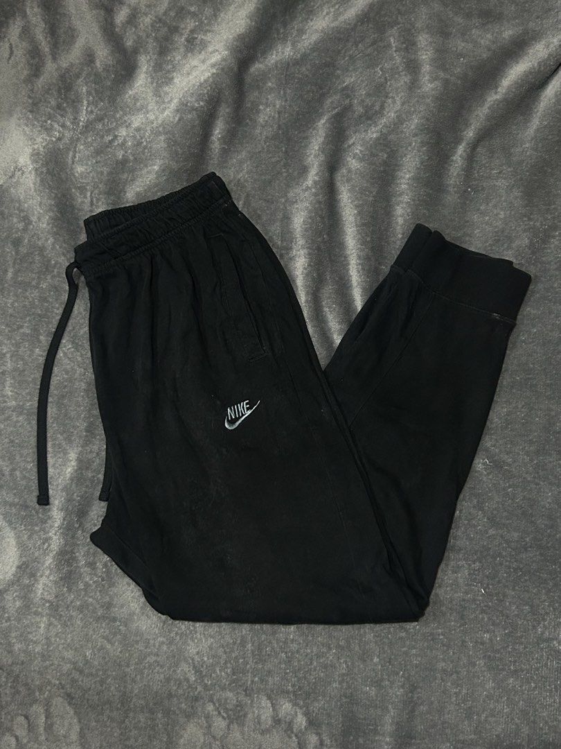 Nike Pants Bundle (Category: Joggers) located in Quezon City. Submitted by bunnyrack.co (Listing ID 1468128838, Image 2). Description: 📍commonwealth qc .