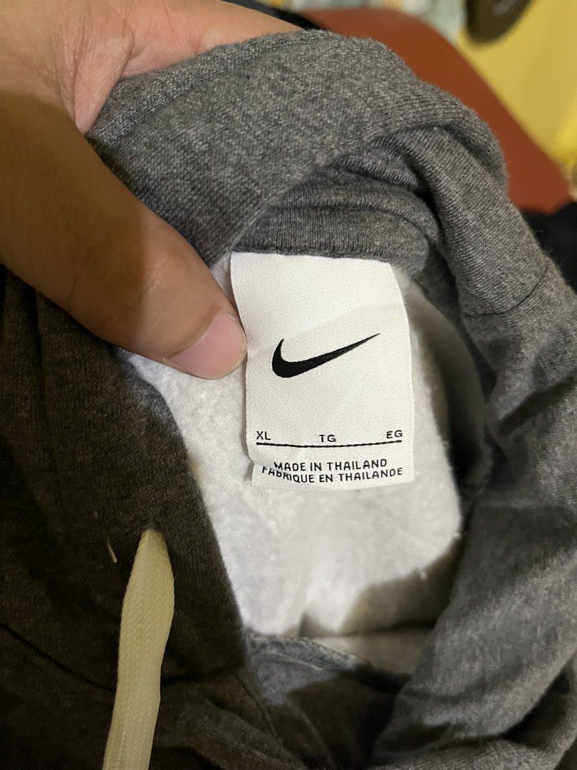 Nike Park 20 fleece pullover hoodie (Category: Coats, Jackets and Outerwear) located in Bacolod City. Submitted by jem111111 (Listing ID 1468184113, Image 2). Description: GOOD AS NEW CONDITION NO ISSUE/FLAWS COMPLETE TAGS ORIGINAL SIZE XL DIMES 26x29 BOXY TYPE.