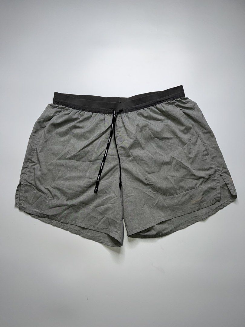 NIKE RUNNING SHORT (Category: Shorts) located in Cebu City. Submitted by generics_dept (Listing ID 1468198683, Image 2). Description: 30-34x13 Nawala inner Good for psg.