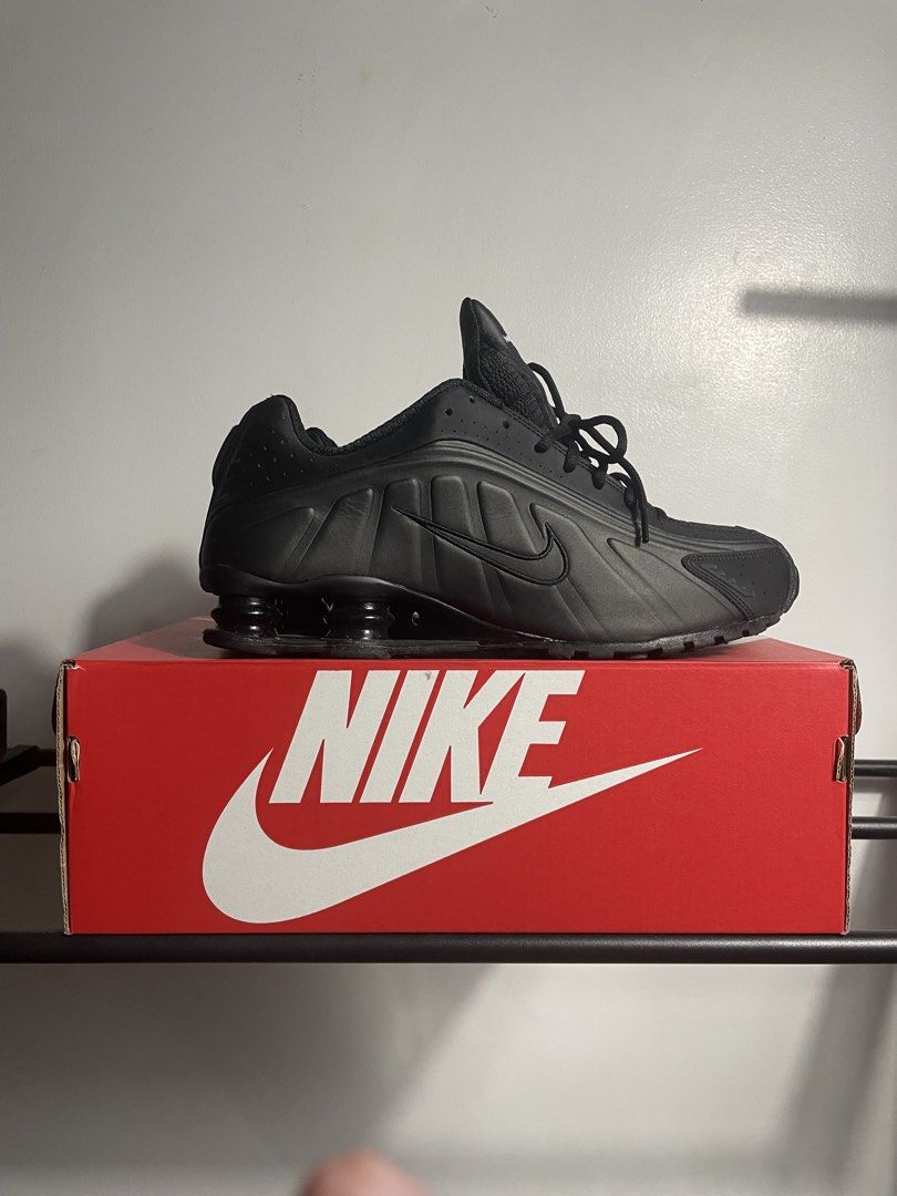 Nike Shox (Category: Casual Shoes) located in Rizal. Submitted by akoheats (Listing ID 1468190241, Image 1). Description: Excellent Condition ✨ Issue: Sz: 11US Worn Once With Box✅ Authentic✅ Great Condition ✨ ❗️Check the item carefully before purchasing ❗️No returns or exchanges after purchase.