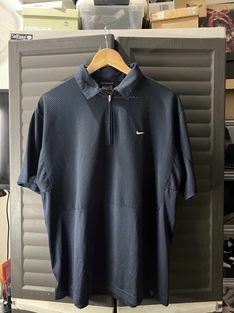 Nike Sphere Quarter-Zip Shirt (Category: Tshirts & Polo Shirts ) located in Angono. Submitted by odd.fitt (Listing ID 1468096171, Image 1). Description: Medium on tag 22W 26L Lints.