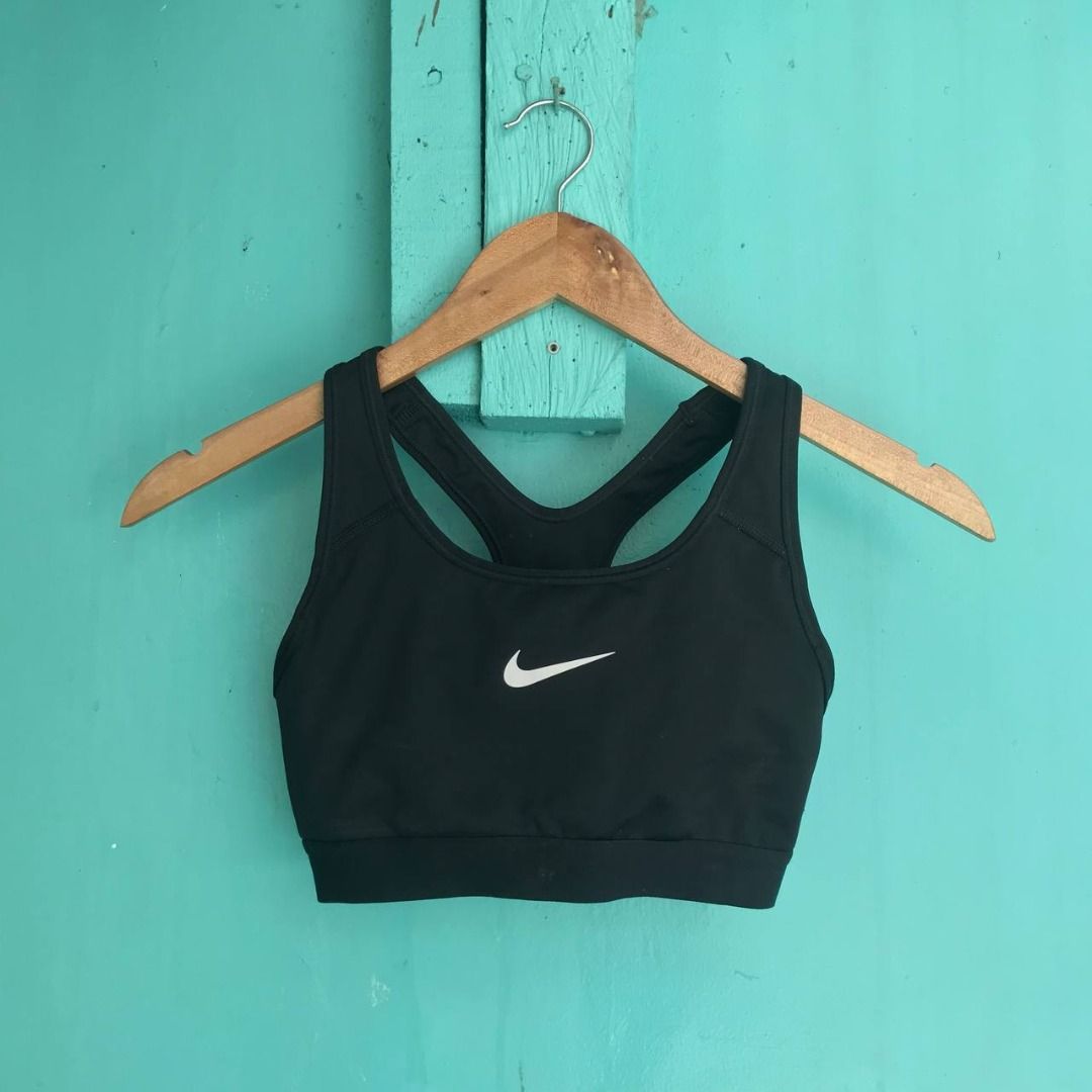 NIKE Sports Bra (Category: Activewear) located in Davao. Submitted by yoso22 (Listing ID 1468270584, Image 1). Description: Size: S on tag (11.5x10) Color: Black Color rate: 9.5/10🔥 Condition: Very Good Honest Issue: ❌ 📩DM for pics 📍Indangan, Davao City PS: 🚫BAWAL SA MAARTE🚫 ‼️Color may vary due to lighting‼️ ‼️PLEASE MANAGE YOUR EXPECTATIONS, UKAY SOURCE PO ITO. So, some issues may not seen and indicate‼️.