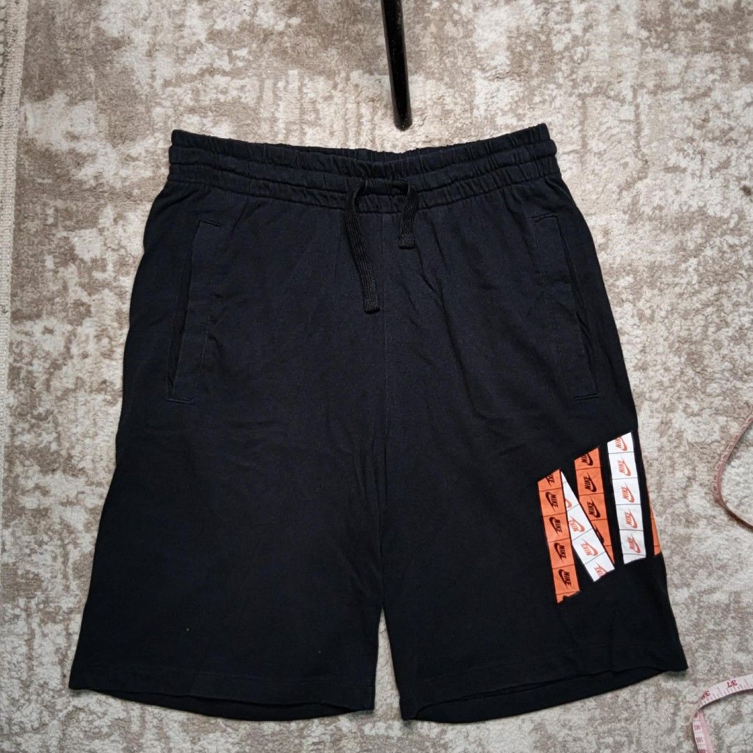 Nike Sweat Shorts Black Size L (Category: Shorts) located in Llanera. Submitted by baka_thriftmo (Listing ID 1468222899, Image 2). Description: Excellent Condition 👍🏻 No issue Color Rate 9 Details asa picture Mode of payment Gcash Courier J&T +Shipping fee 📌 **PLEASE READ BEFORE BUYING!** 🛍️ ✨ **MANAGE YOUR EXPECTATIONS** ✨ • Please remember that the items we sell are **THRIFTED / PRELOVED**. • Items may have minor flaws, signs of use, or imp