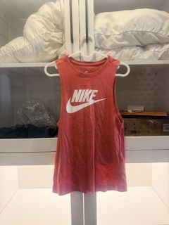 (Category: ) located in . Submitted by destashingmycloset (Listing ID 1468125539, Image 1). Description: .