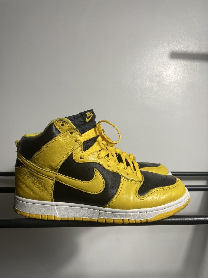 Nike “Wutang” Dunks (Category: Casual Shoes) located in Rizal. Submitted by akoheats (Listing ID 1468187572, Image 3). Description: Excellent Condition ✨ Issue:Minimal Stains Size: 10.5 Issue: Heel Drags Leather Stretched Authentic✅ Great Condition ✨ ❗️Check the item carefully before purchasing ❗️No returns or exchanges after purchase.