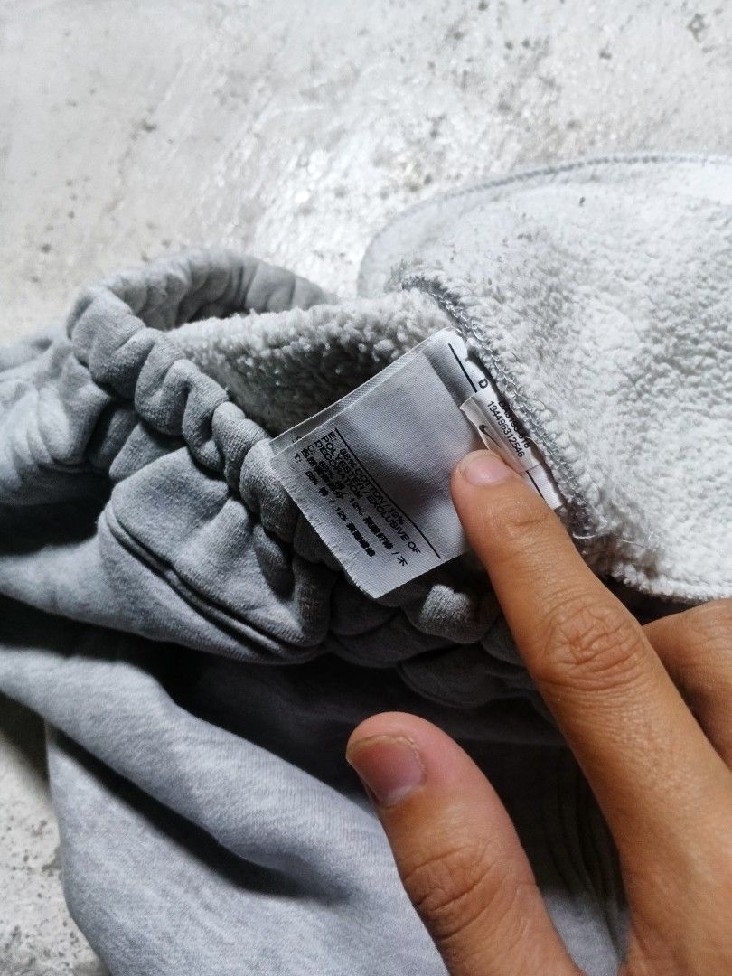Nike X stussy sweatpants (Category: Joggers) located in Daraga. Submitted by trippythrifter (Listing ID 1468215417, Image 3). Description: negotiable as new no issue.