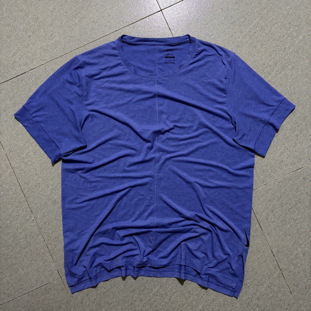 Nike Yoga Dri-fit (Category: Activewear) located in Talisay. Submitted by re_sell01 (Listing ID 1468258785, Image 1). Description: Nike Yoga Dri-fit XL Mens W23.5 L30/31(back) Slim Fit Color: Blue/Violet Excellent Condition.