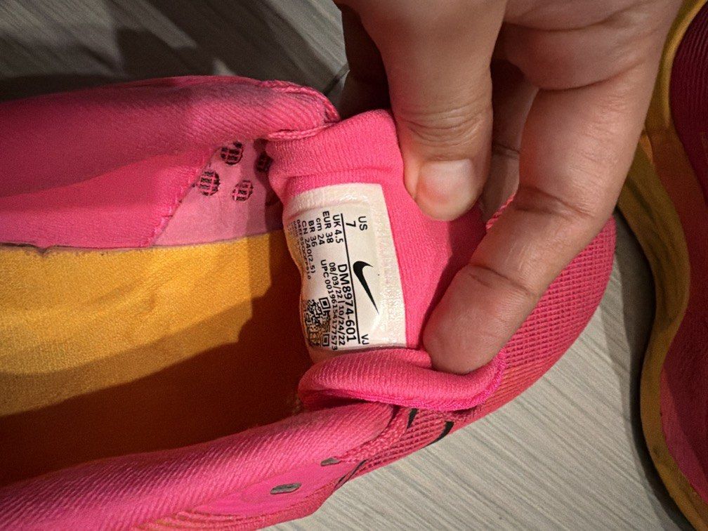 Nike zoom fly 5 (Category: Sneakers) located in Quezon City. Submitted by downthecatwalk (Listing ID 1468174330, Image 2). Description: .