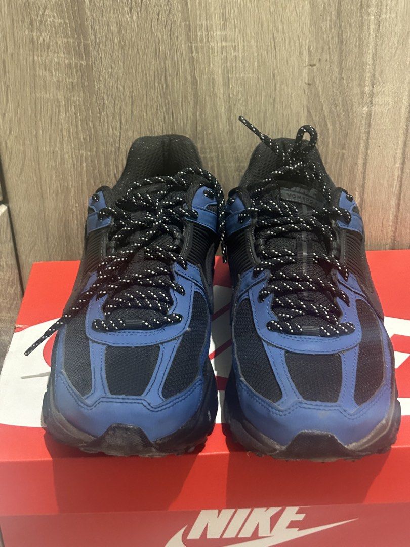 Nike Zoom Vomero 5 SE (Category: Casual Shoes) located in Pasig City. Submitted by ckmerchant2026 (Listing ID 1468187079, Image 1). Description: Worn only twice 8.5 M Rfs: need funds.