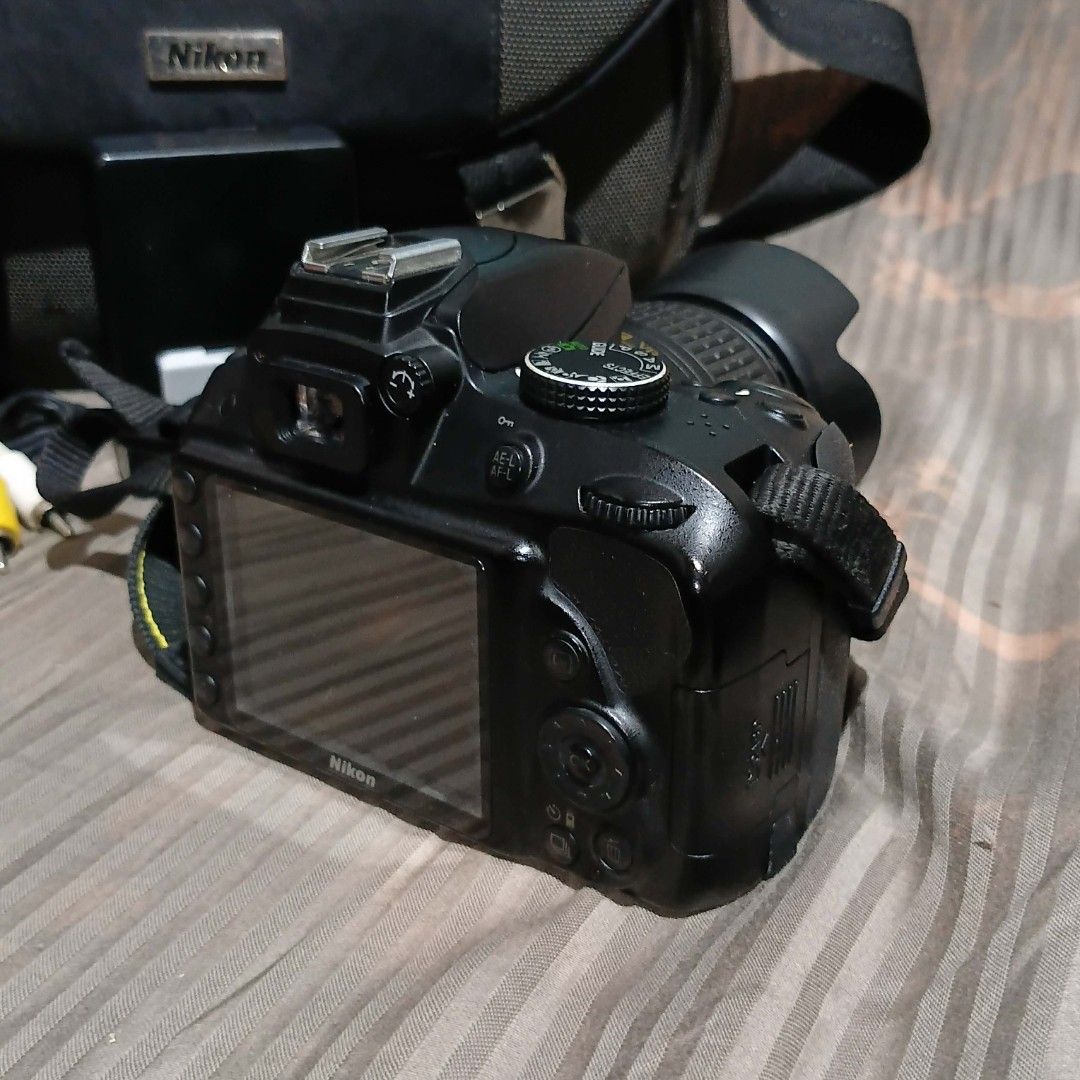 NIKON D3300 (Category: Cameras) located in Burgos, Pangasinan. Submitted by freemountain.3dca34 (Listing ID 1468150935, Image 3). Description: NIKON D3300 DSLR, mabilis shutter! • Fully functional and usable • May slight vignette sa screen/display, but does NOT affect the actual photos/output • Ginagamit lang po for school events, very nice sa sports photog INCLUSIONS • Nikon D3300 body • 18–55mm kit lens • Nikon camera bag • 1 battery (newly bou