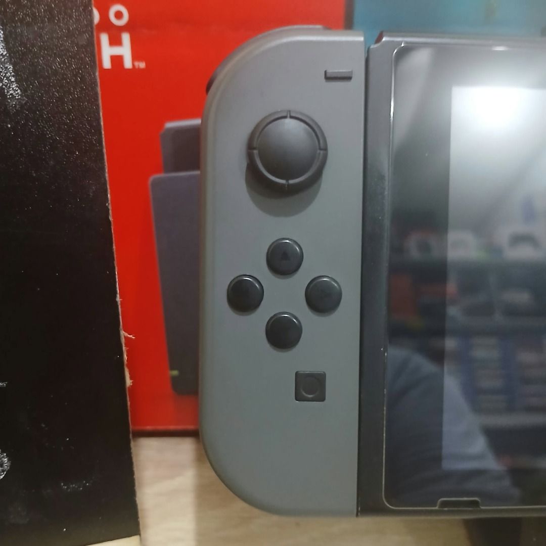 Nintendo Switch V2 Mura lng! (Category: Nintendo) located in Paranaque City. Submitted by thebiskwitcompany (Listing ID 1468136698, Image 3). Description: #195 ****195th unit sold for switch, libo libo na sa ps4 at daan daan na din sa PS5 Nintendo Switch V2 P7,495 only! -Complete with Unit only, Joycon, Strap, Grip, Dock, HDMI, Charger -no issue (no drift,eshop,wifi,sd card) -very good condition -with tempered glass Shipping through Lalamove, Gra