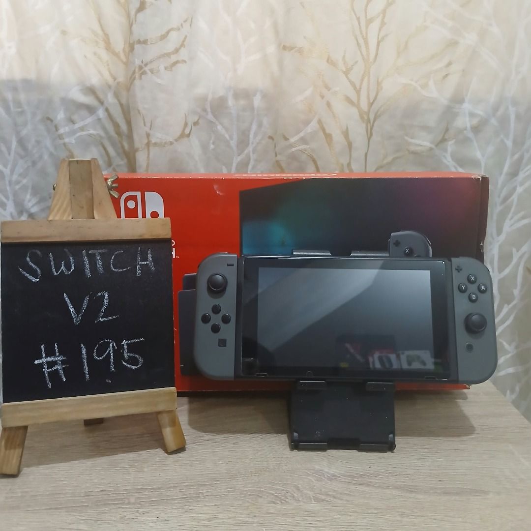 Nintendo Switch V2 Mura lng! (Category: Nintendo) located in Paranaque City. Submitted by thebiskwitcompany (Listing ID 1468136698, Image 2). Description: #195 ****195th unit sold for switch, libo libo na sa ps4 at daan daan na din sa PS5 Nintendo Switch V2 P7,495 only! -Complete with Unit only, Joycon, Strap, Grip, Dock, HDMI, Charger -no issue (no drift,eshop,wifi,sd card) -very good condition -with tempered glass Shipping through Lalamove, Gra