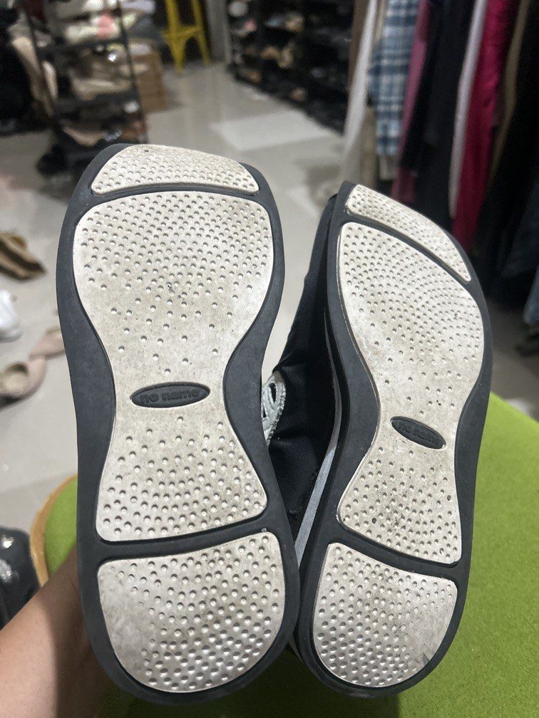NO NAME nylon sneakers (Category: Sneakers) located in Cavite. Submitted by cecitrifthshop (Listing ID 1468179919, Image 3). Description: The selected item is a pair of black No Name Speed Jog Nylon sneakers still in good condtion and color not faded still black .