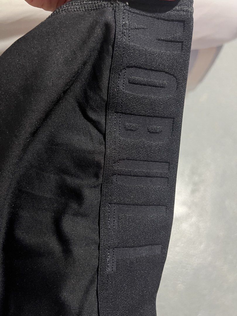 Nobull atgletic compression short medium (Category: Activewear) located in Iba. Submitted by xooperfindslb (Listing ID 1468246162, Image 3). Description: Nobull athletic compression short Black Medium Like new No issue 10/10 .