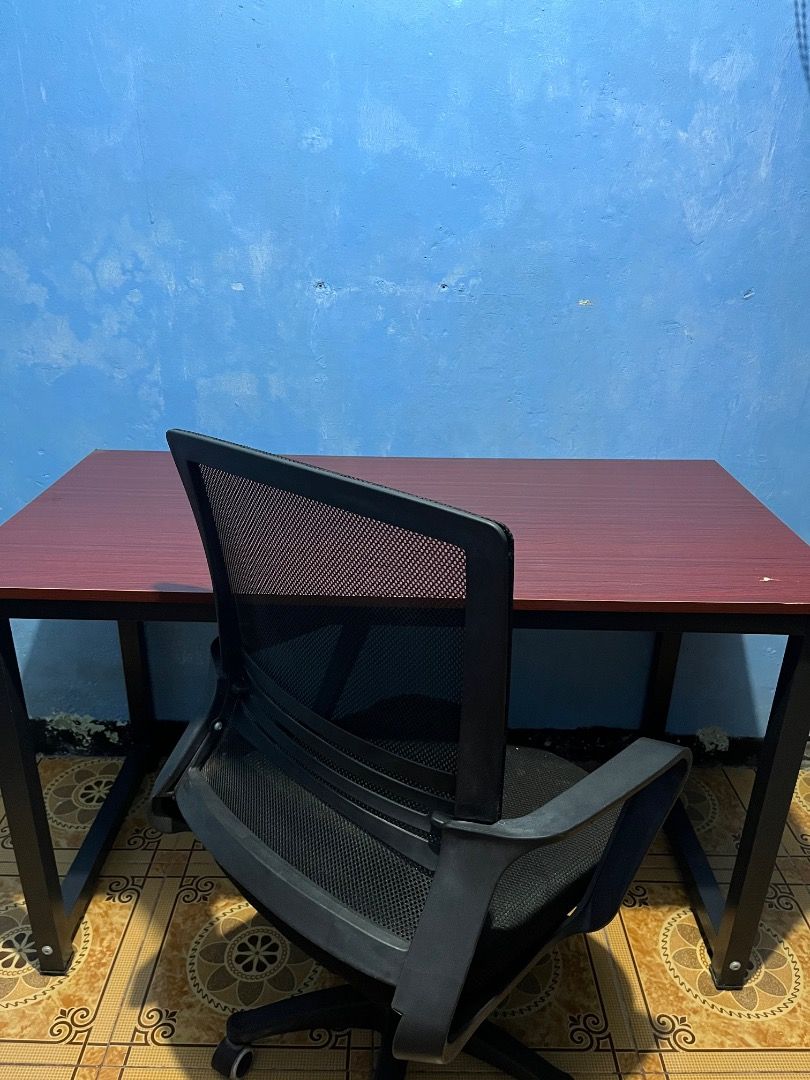 Office Desk with Ergonomic Mesh Chair (Category: Office Furniture & Fixtures) located in Pasig City. Submitted by hello_vvorld (Listing ID 1468085945, Image 2). Description: Hi! I’m selling this Computer Table and Chaif for only ₱1,249.00! Please note that these items have been used and shows some signs of usage, including visible marks. The color may also appear slightly different in person due to lighting and camera settings. Nonetheless, feel 