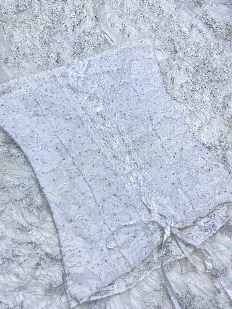Oleole (small) (Category: Others Tops) located in Manila. Submitted by csjlgen (Listing ID 1468128891, Image 3). Description: .