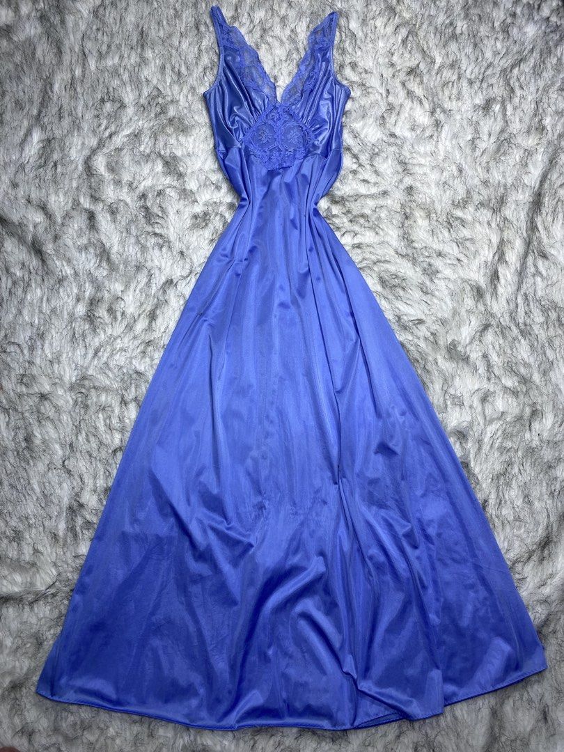 Olga vintage long slip (small/medium) (Category: Undergarments & Loungewear) located in Manila. Submitted by csjlgen (Listing ID 1468087858, Image 3). Description: .