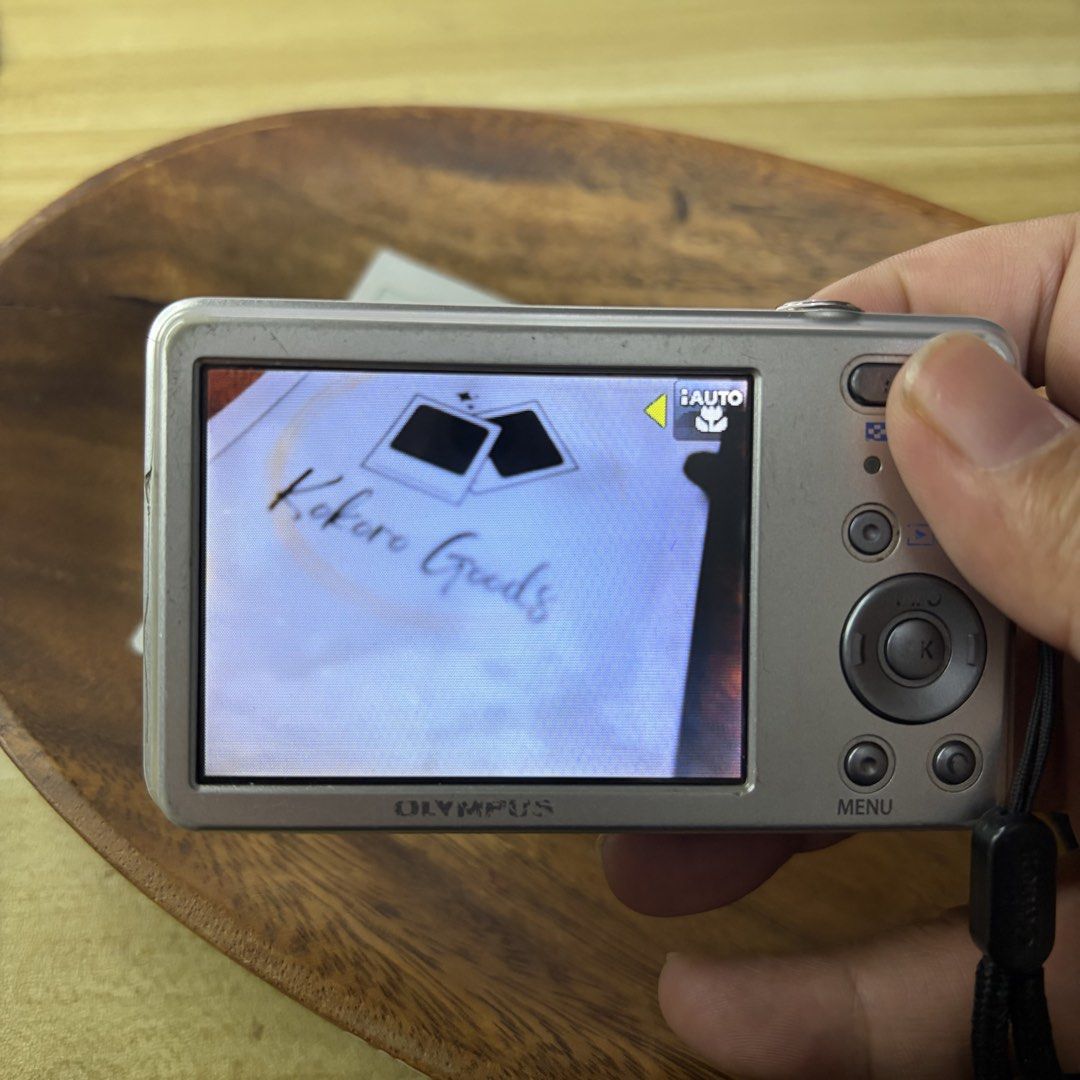 Olympus VG-150 Digital Camera Digicam (Category: Cameras) located in Caloocan City. Submitted by lynaldeax (Listing ID 1468183944, Image 3). Description: Olympus VG-150 Digital Camera All functions working All buttons working 8/10 cosmetic Flash ok Photo & Video ok Lens ok Zoom ok Issue: LCD Screen - watermark-like marks on the display - does not affect camera quality 12 megapixels 4x optical zoom 4x digital zoom CCD Sensor Features: - Camera mod