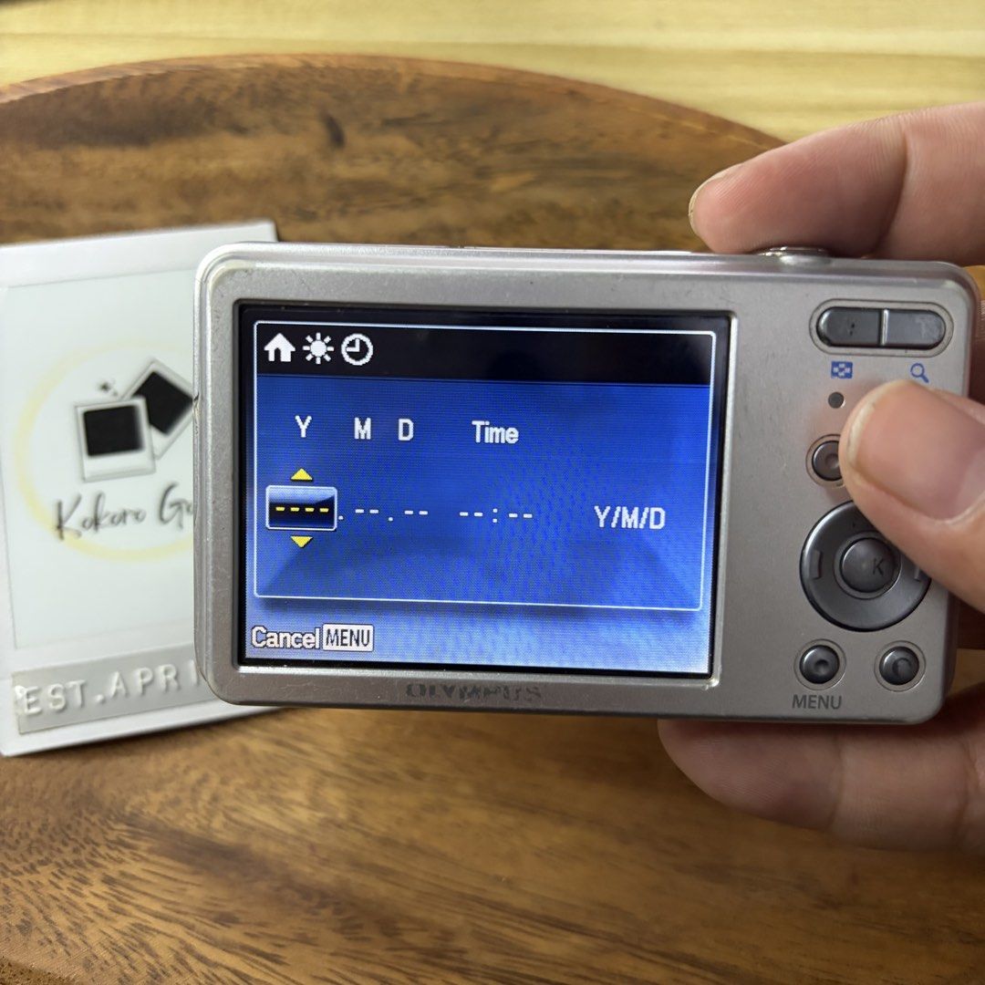 Olympus VG-150 Digital Camera Digicam (Category: Cameras) located in Caloocan City. Submitted by lynaldeax (Listing ID 1468183944, Image 2). Description: Olympus VG-150 Digital Camera All functions working All buttons working 8/10 cosmetic Flash ok Photo & Video ok Lens ok Zoom ok Issue: LCD Screen - watermark-like marks on the display - does not affect camera quality 12 megapixels 4x optical zoom 4x digital zoom CCD Sensor Features: - Camera mod