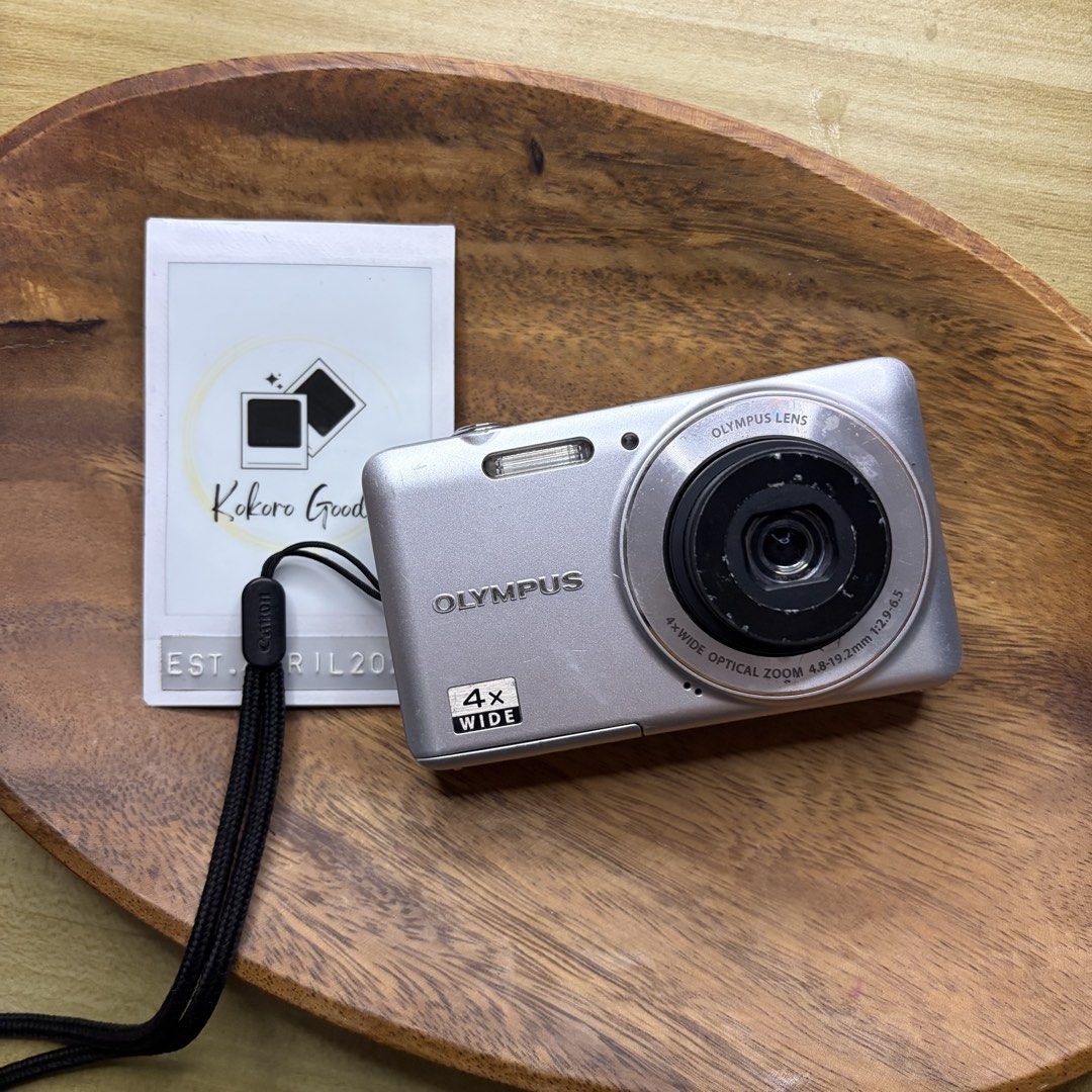 Olympus VG-150 Digital Camera Digicam (Category: Cameras) located in Caloocan City. Submitted by lynaldeax (Listing ID 1468183944, Image 1). Description: Olympus VG-150 Digital Camera All functions working All buttons working 8/10 cosmetic Flash ok Photo & Video ok Lens ok Zoom ok Issue: LCD Screen - watermark-like marks on the display - does not affect camera quality 12 megapixels 4x optical zoom 4x digital zoom CCD Sensor Features: - Camera mod