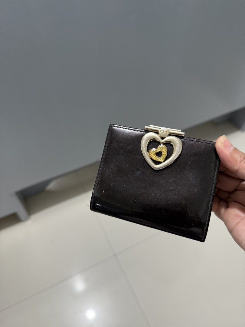 Omnia Crystal Short Wallet (Category: Wallets & Card holders) located in Surigao. Submitted by surplusbox (Listing ID 1468074099, Image 2). Description: Check all pictures nlang po anjan na lahat ng detalye lightly used lang si wallet.
