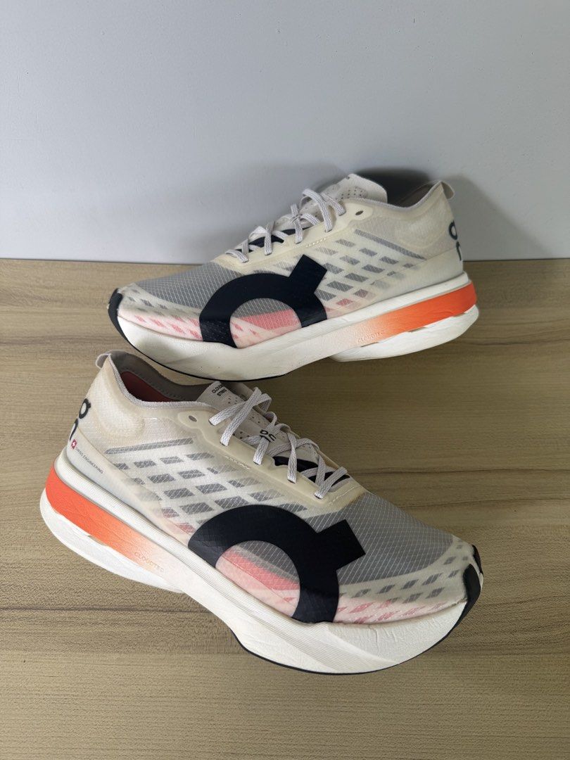 On Cloudboom Strike (Category: Sneakers) located in Cauayan City . Submitted by Thevintagecode (Listing ID 1468075222, Image 3). Description: On Cloudboom Strike Size: 8 US Womens | 39 EU | 25 CM Excellent condition Original | Authentic Mode of payment:Gcash Loc:Isabela Province.