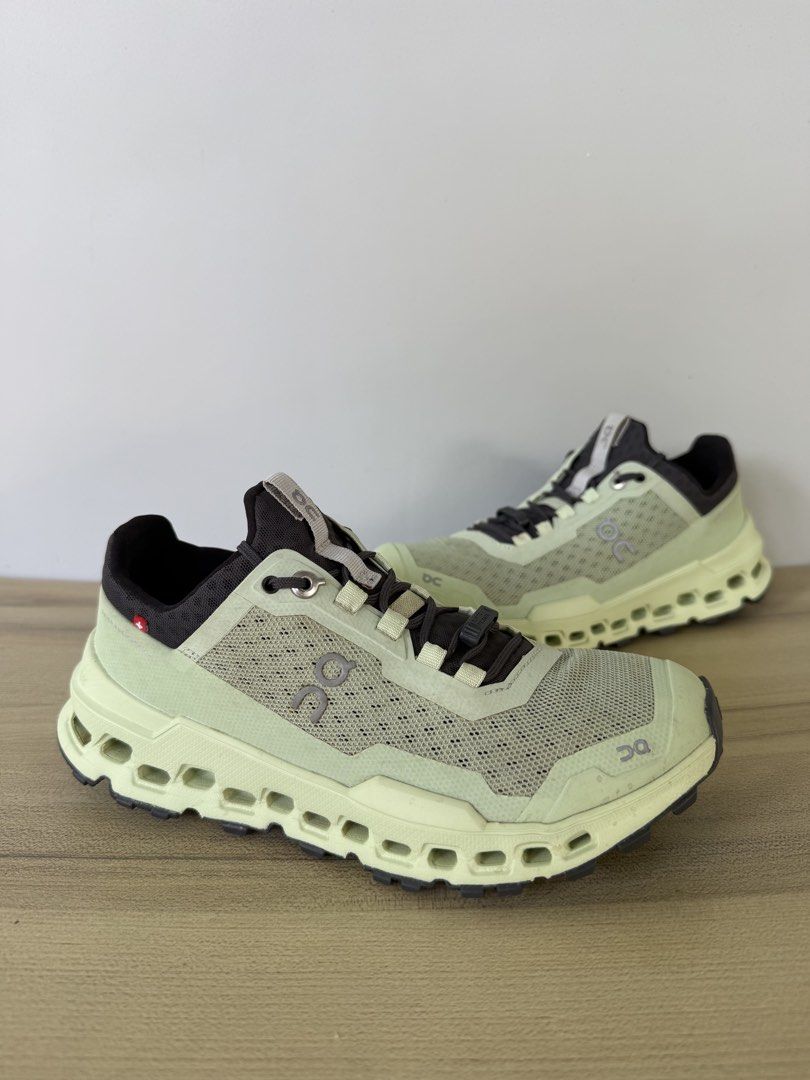 On Cloudultra Trail Running shoes (Category: Sneakers) located in Cauayan City . Submitted by Thevintagecode (Listing ID 1468074141, Image 1). Description: On Cloudultra Size: 5.5 US Womens | 36.5 EU | 22.5 CM Excellent condition Original | Authentic Mode of payment:Gcash Loc:Isabela Province.