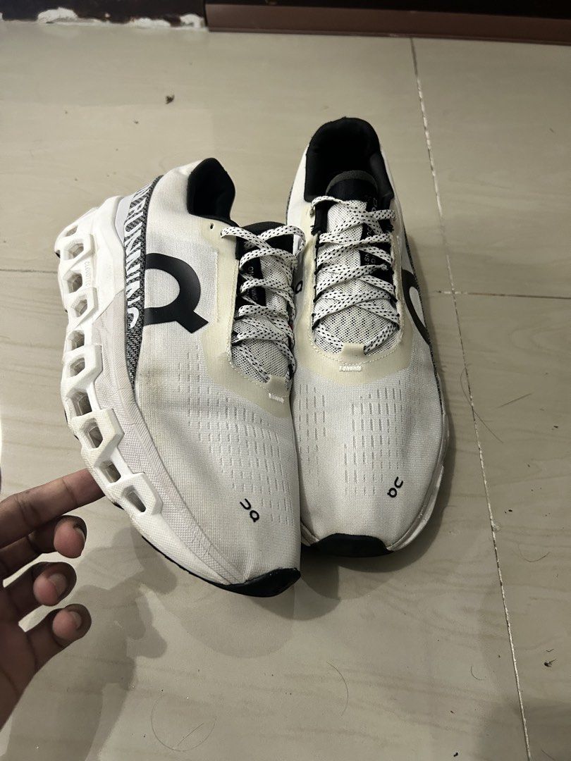 On Running Cloudmonster White Black Swiss Engineering (Category: Sneakers) located in Cavite. Submitted by tatin04444 (Listing ID 1468101547, Image 2). Description: SIZE 11/45/29Cm SIGN OF USE.
