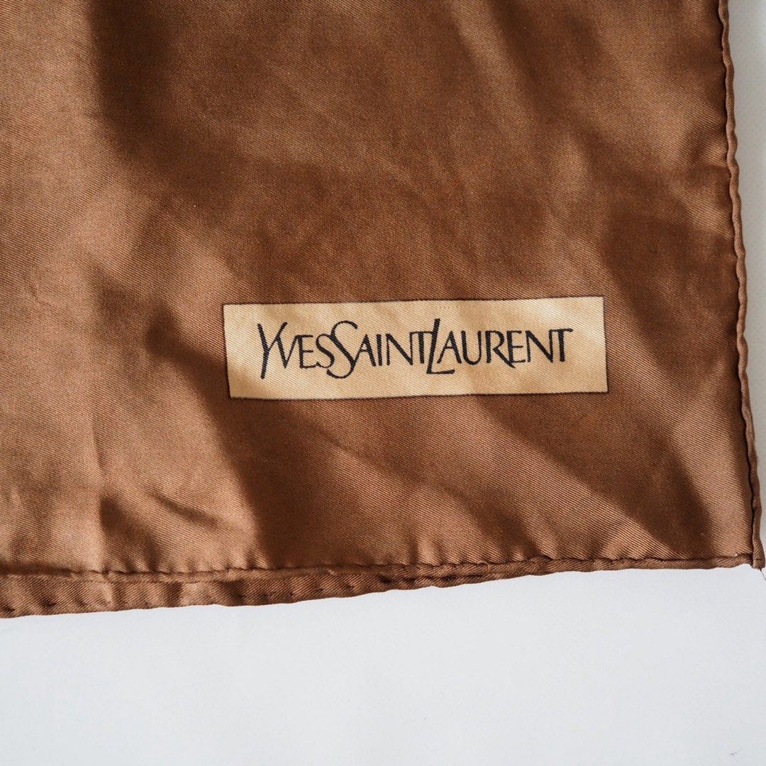 ORIG YSL SOLID SQUARE SILK SCARF (Category: Luxury Apparel) located in Manolo Fortich. Submitted by luxebox_quin (Listing ID 1468217529, Image 3). Description: Preloved japan bought Original bought 10k yen .
