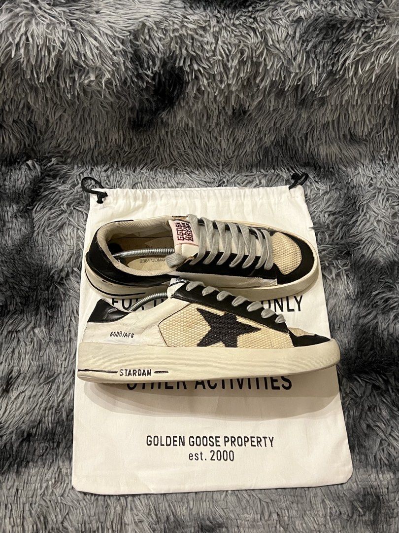 Original ggdb 40 (Category: Sneakers) located in Quezon City. Submitted by snoooow (Listing ID 1468228844, Image 1). Description: Original ggdb sneakers Size 40 euro mens Used Shoes with dustbag.