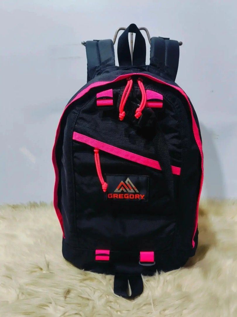 Original Gregory Backpack (Category: Shoulder Bags) located in Cabuyao City. Submitted by secondhand.shop.ph (Listing ID 1468201359, Image 1). Description: Sale❗Sale❗Sale❗ ₱2,880 Original GREGORY Brandnew w/o tag Medium -Large flawless 📌First to pay!.