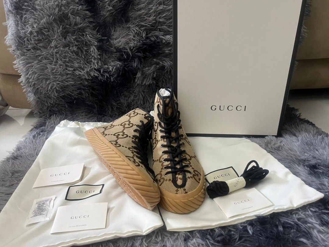 Original gucci (Category: Sneakers & Footwear) located in Quezon City. Submitted by snoooow (Listing ID 1468077802, Image 1). Description: Original gucci monogram sneakers Brandnew Complete Inclusions.