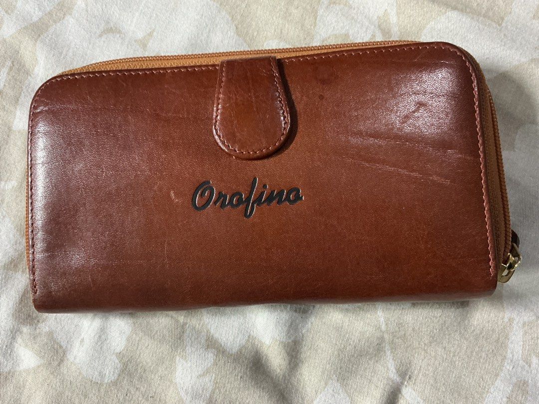 Orofino Italy wallet (Category: Wallets & Card holders) located in Angeles City. Submitted by goodbuysathome (Listing ID 1468244064, Image 1). Description: Orofino brown genuine leather wallet Unused Add Sf 55 Gcash payment Lp posted.