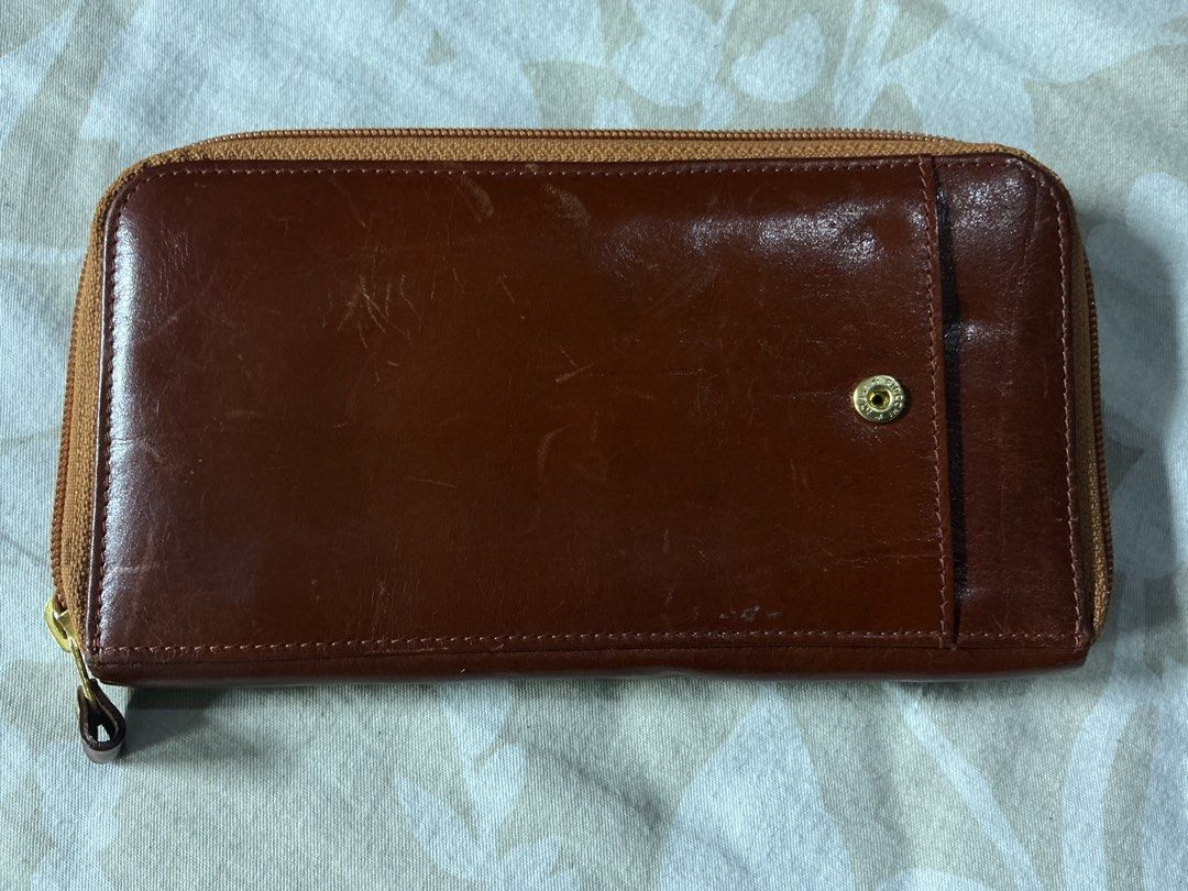 Orofino Italy wallet (Category: Wallets & Card holders) located in Angeles City. Submitted by goodbuysathome (Listing ID 1468244064, Image 2). Description: Orofino brown genuine leather wallet Unused Add Sf 55 Gcash payment Lp posted.