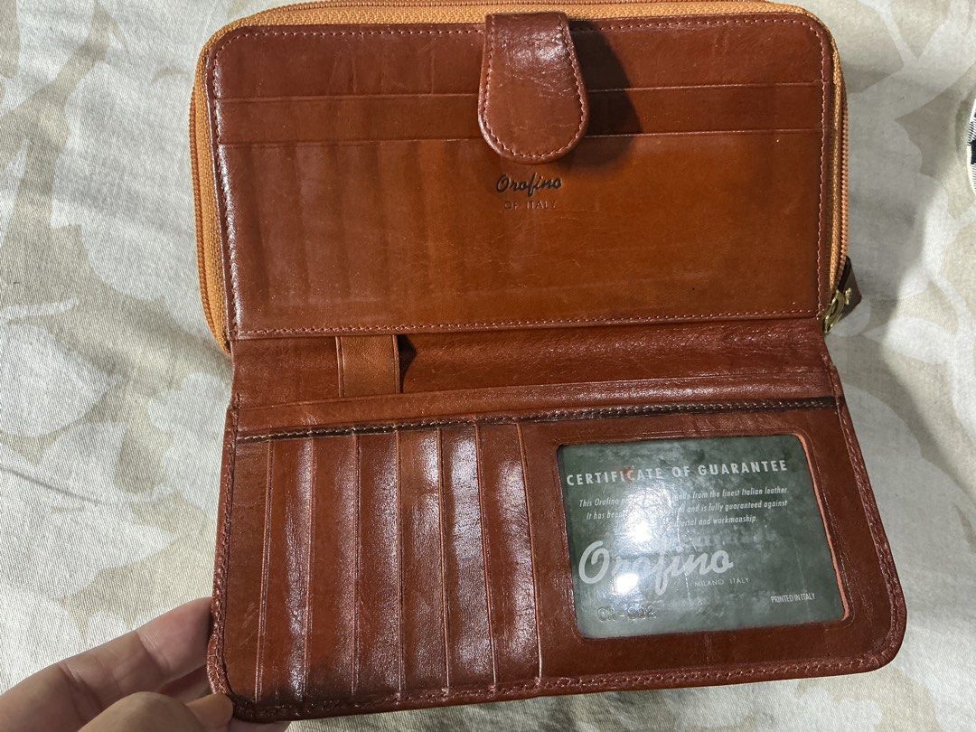 Orofino Italy wallet (Category: Wallets & Card holders) located in Angeles City. Submitted by goodbuysathome (Listing ID 1468244064, Image 3). Description: Orofino brown genuine leather wallet Unused Add Sf 55 Gcash payment Lp posted.