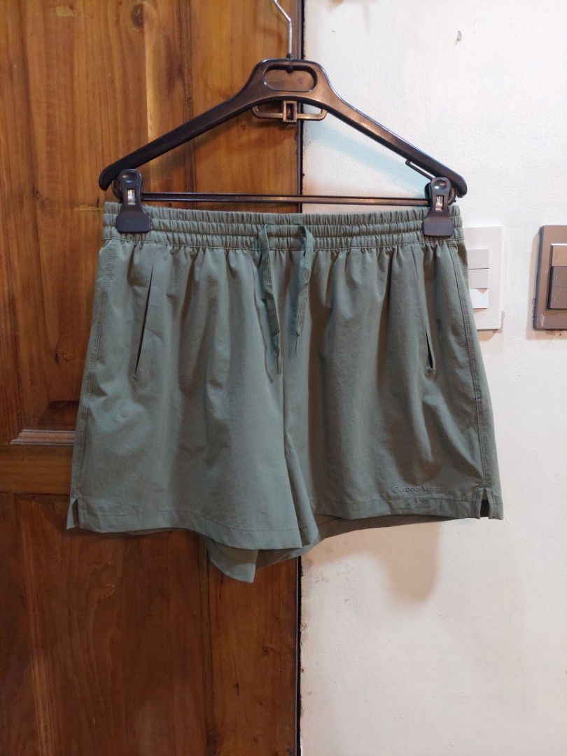 OUTDOOR VOICES DOING THINGS SHORTS (Category: Activewear) located in San Pedro. Submitted by cyanide.slug.cat (Listing ID 1468174788, Image 2). Description: large 30-38" waist 14" length.